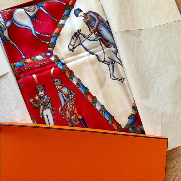 Authentic Hermes ๐ฏ silk scarf - Picture 8 of 8